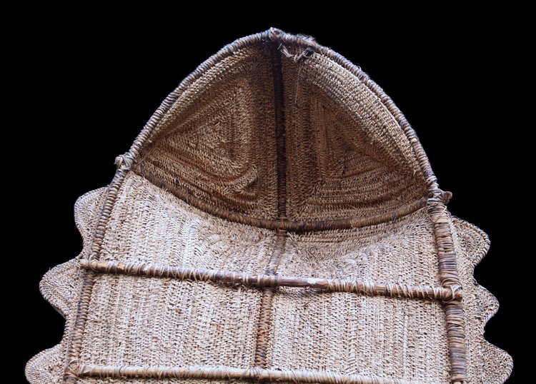 Enorme maschera a timpano, arte dell'Oceania, arte tribale, Papua Nuova Guinea