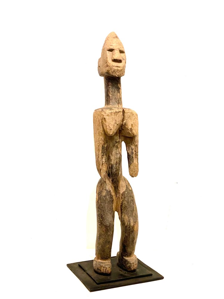 MOSSI woman statue from Burkina Faso