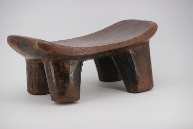 Tabouret monoxyle à 4 pieds du Burkina Faso