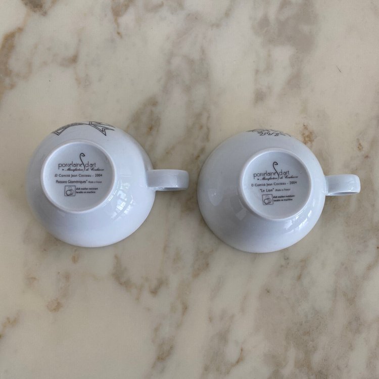 Paire de tasses avec sous-tasses Jean Cocteau XXe en porcelaine d'art