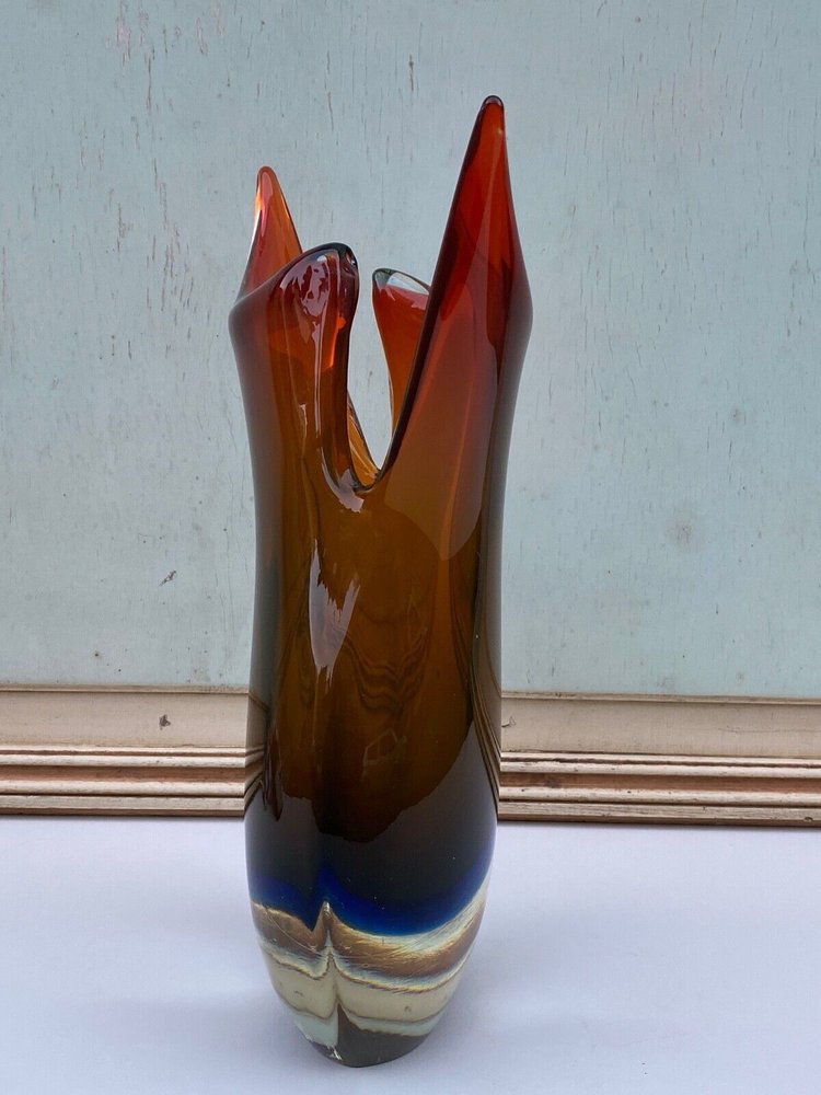 60s Murano free-form vase with red and blue background 6 kilos