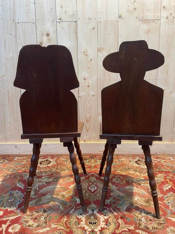 Set of 6 Alsatian chairs in carved oak
