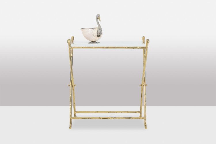 Jansen. Console in ottone dorato e marmo bianco. Circa 1970. LS4683607U