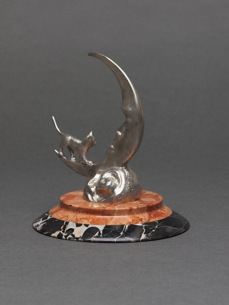 Mascotte in bronzo argentato di Etienne Mercier Base in marmo del XX secolo Moonlight
