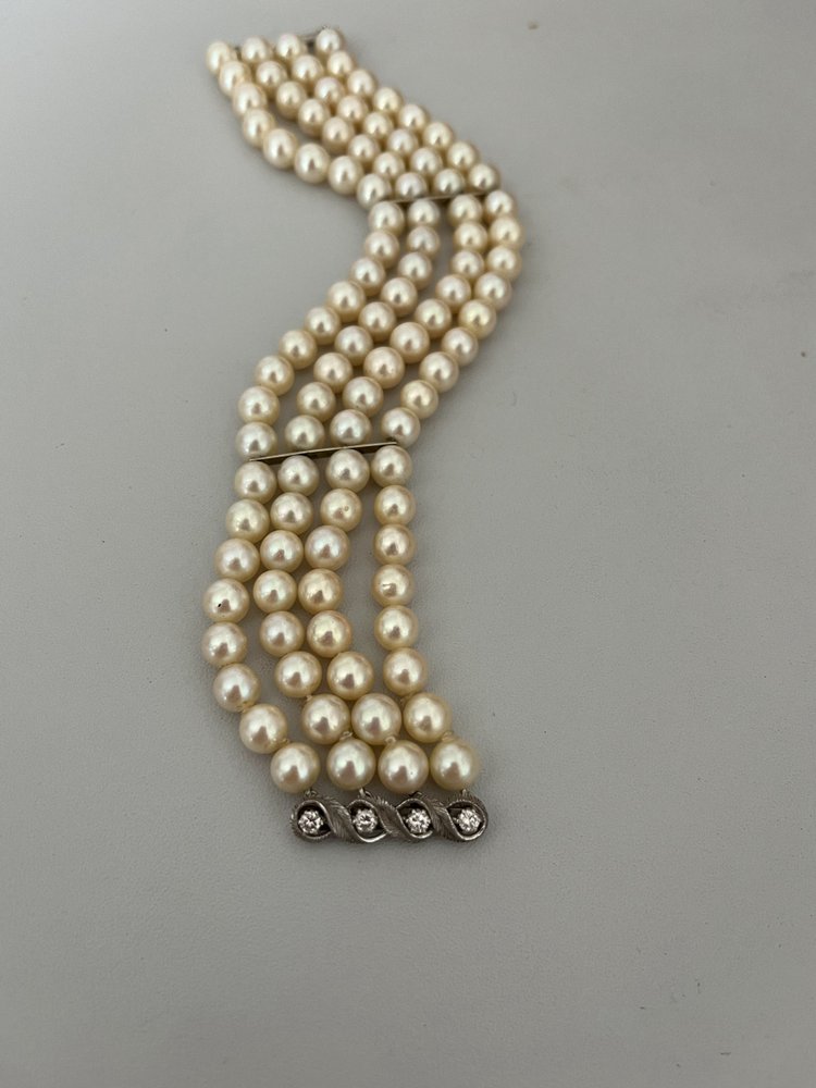 Bracelet 3 Rangs Perles Fermoir Or Gris Diamants