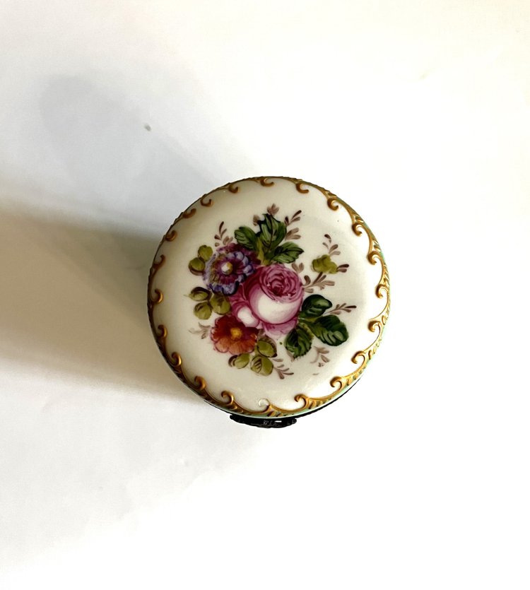 Small hand-decorated English porcelain box,