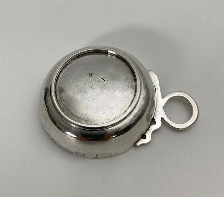 Tastevin aus Silber XVIII. Jahrhundert Schlangengriff Rousseau Fermiers généraux