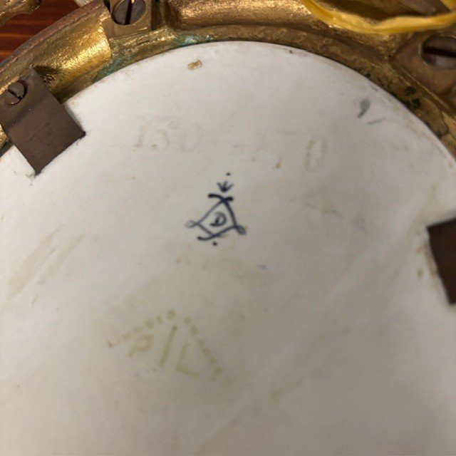 Antica coppia di applique bronzi con placca dipinta. Prima metà 900 Limoges Francia 