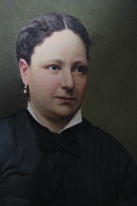 Antica coppia di dipinti volti epoca metà 800 . Olio su tela . “Lui e Lei “ Ovali . mis cm 81 x 70 