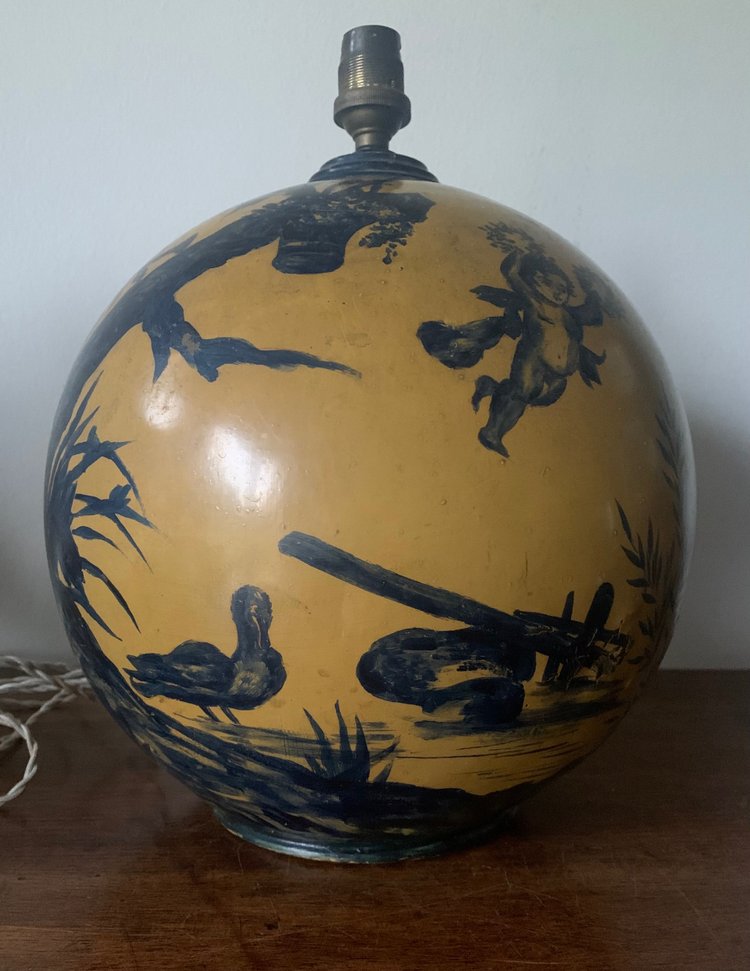 Painted metal lamp
