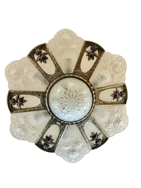 Gilles Large "Aux Roses" Plate Chandelier