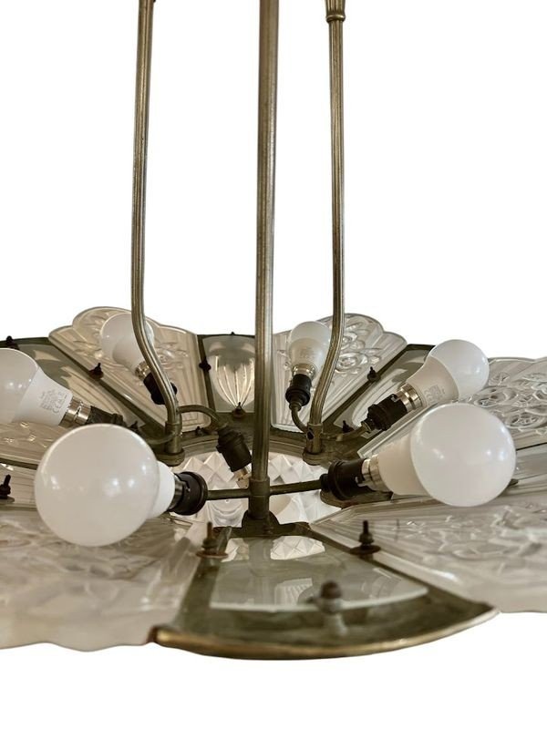 Gilles Large "Aux Roses" Plate Chandelier