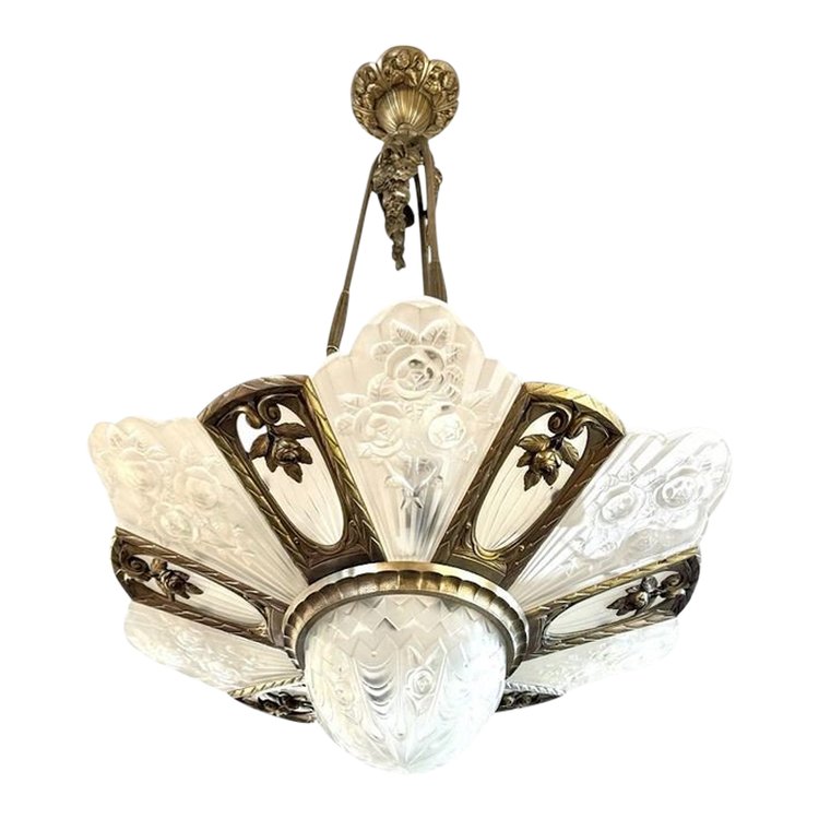 Gilles Large "Aux Roses" Plate Chandelier