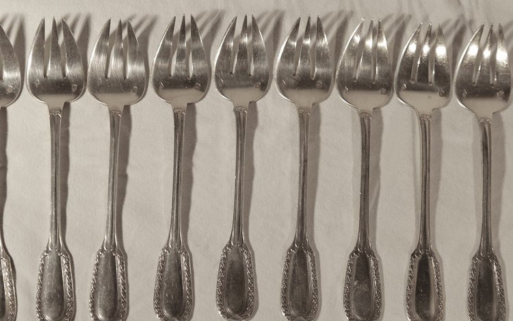 Set of 12 oyster forks  Minerva hallmark 