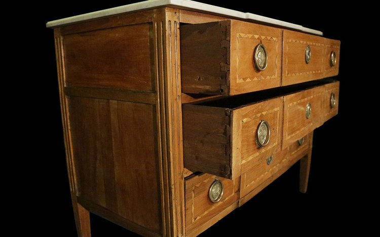 Kommode mit Sprung Louis XVI Epoche XVIII Jahrhundert