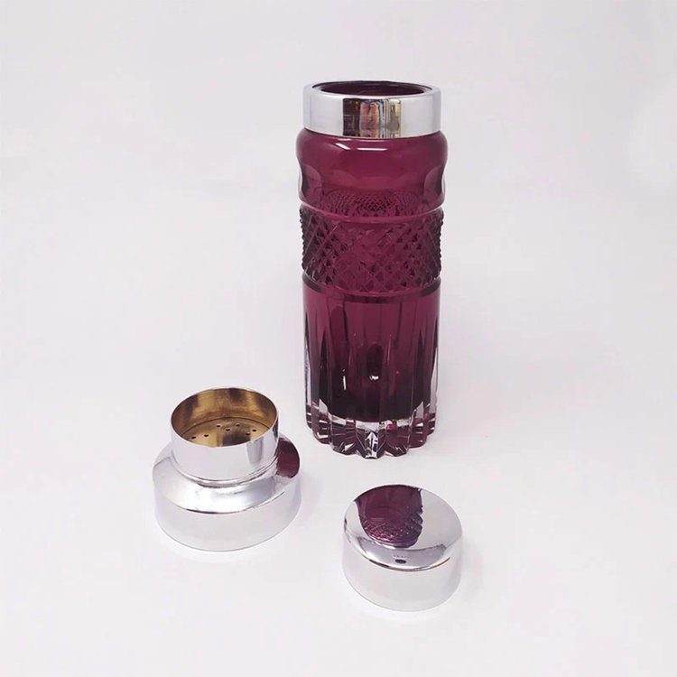 Wunderschöner lila Cocktail-Shaker aus geschliffenem Glas im Bohemian-Stil aus den 1960ern. Hergestellt in Italien