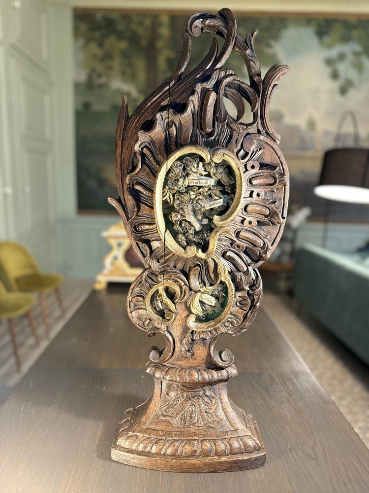 Large Reliquary Monstrance with Five Relics – 18th Century