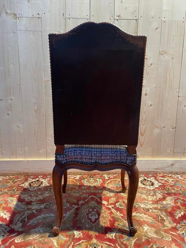 Set of 8 Louis XV style walnut chairs