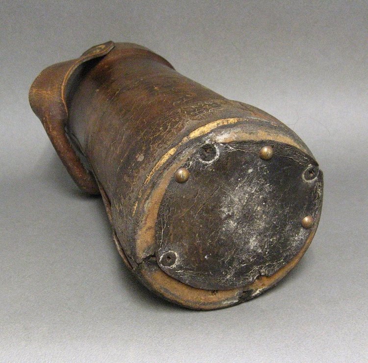 Seau A Cordite En Cuir, Porte Munitions Royal Navy XIXe. Blason Royaume-uni.