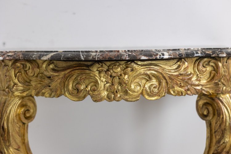 Console en bois doré et sculpté d’époque Louis XV. Circa 1880. LS5871738A