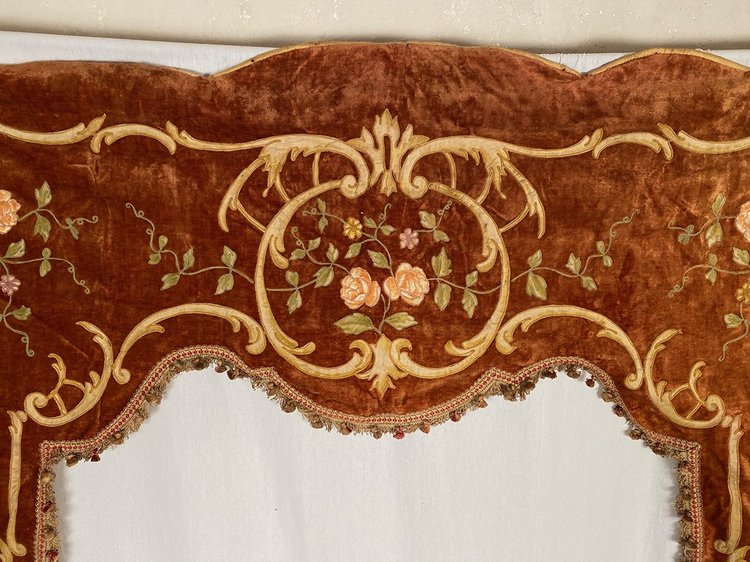 Pair of velvet valances with embroidered decorations, late 19th century