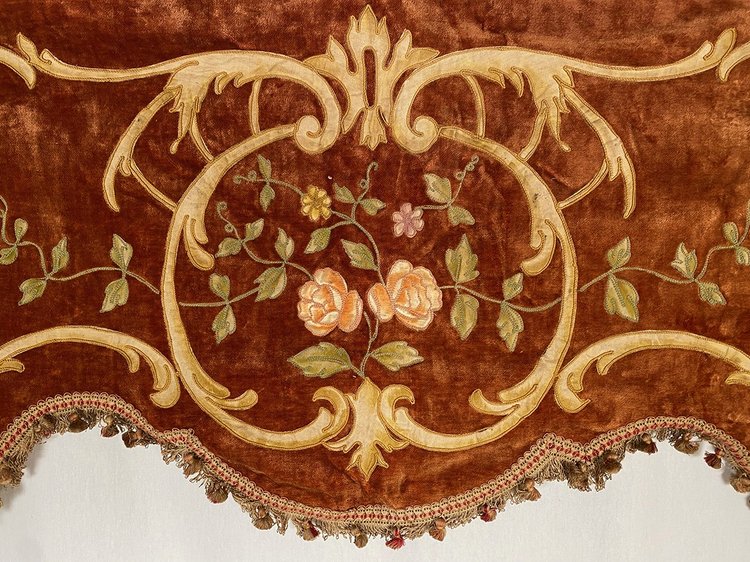 Pair of velvet valances with embroidered decorations, late 19th century
