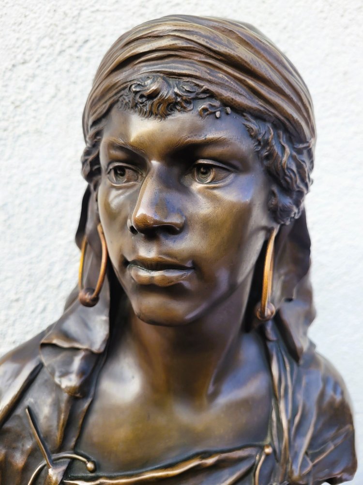 Picault - Dalila, scultura in bronzo firmata, fine del XIX secolo