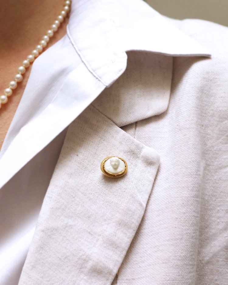 Spilla cammeo biscotto in oro 18k, Spilla cravatta, cammeo biscotto in porcellana, ritratto uomo