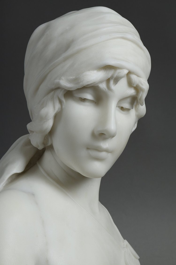 Busto in marmo della “Ragazza di Boemia” di Emmanuel Villanis
