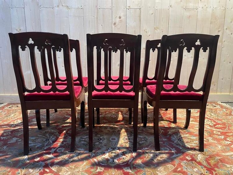 Set of 6 Restoration period chairs in mahogany and threads