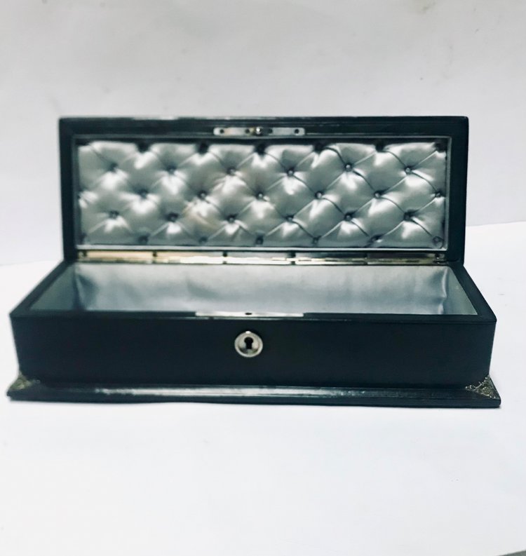 Coffret à bijoux gainé de cuir époque Napoléon III 