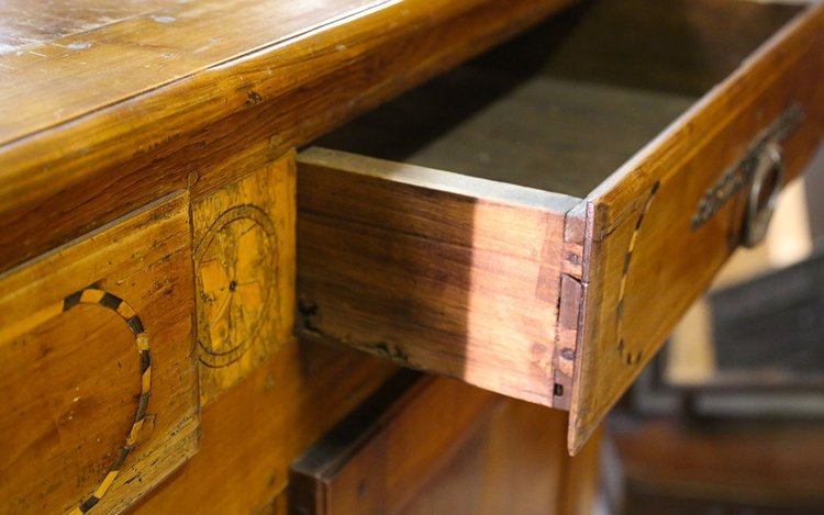 Buffet Louis XVI, 18. Jahrhundert, Walnuss