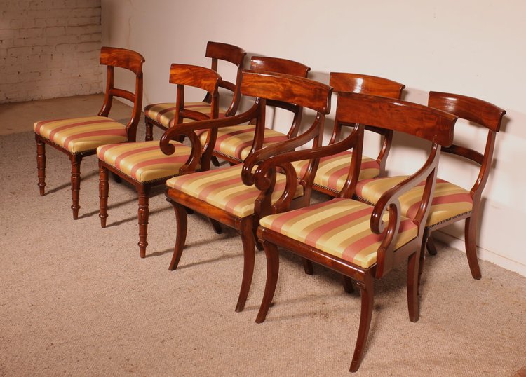Set Of 6 Chairs And Two Armchairs In Mahogany - 19th Century