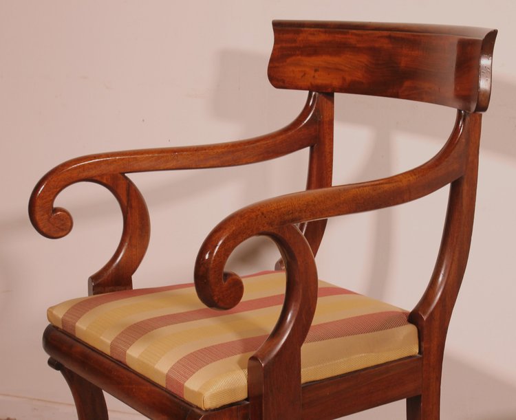 Set Of 6 Chairs And Two Armchairs In Mahogany - 19th Century