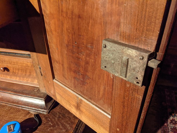 Un tout petit cabinet XVIIe
