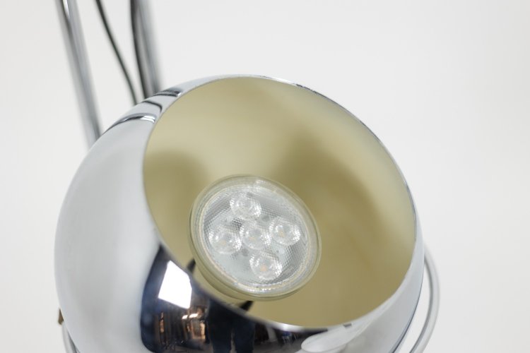 Lampada da terra in metallo cromato. Anni '70