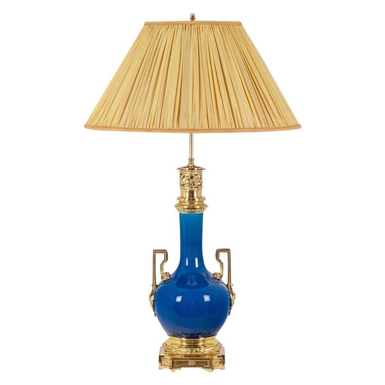 Blue porcelain and gilt bronze lamp with handles. Circa 1880. LS6040309I