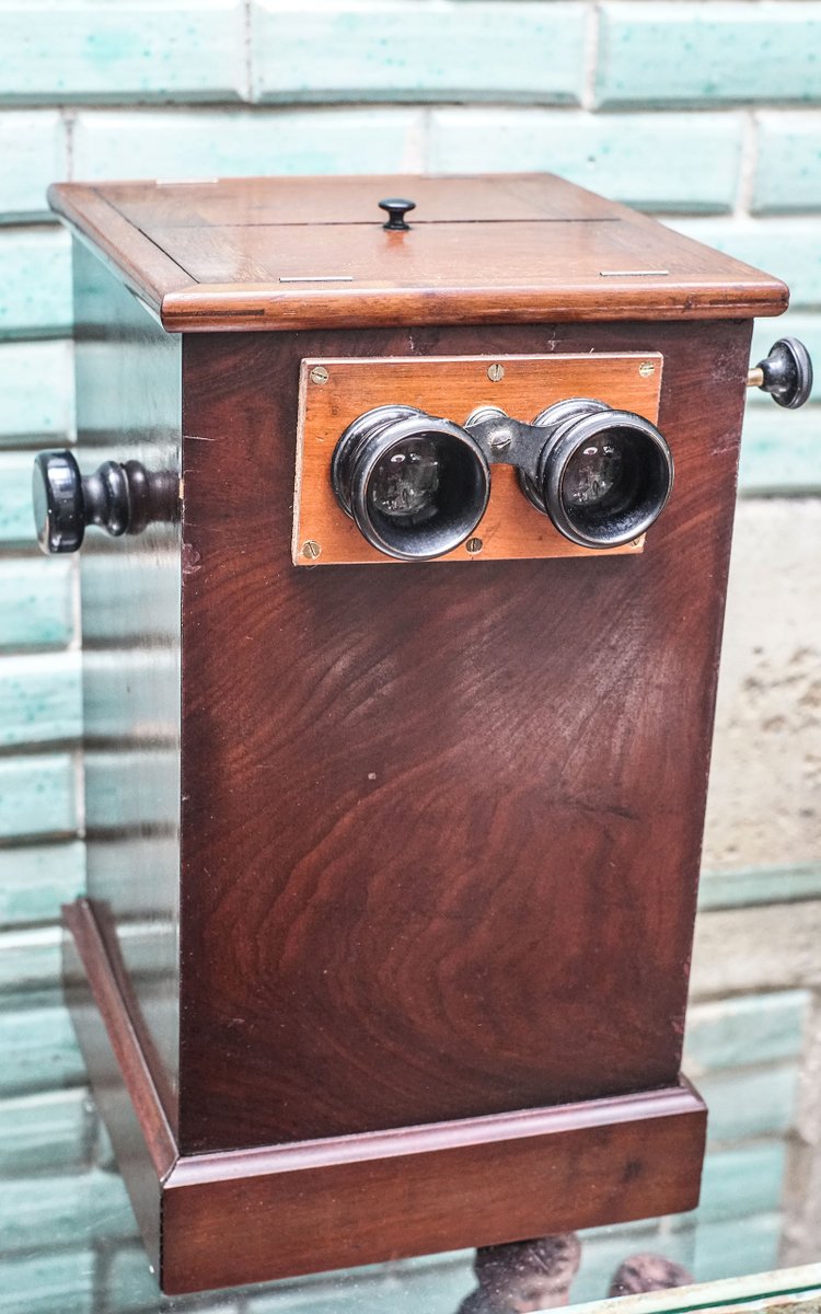 Stereoscopic terminal, 50 glass or cardboard plates, 8.5 X 17 cm