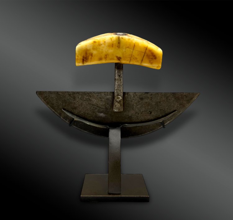 COUTEAU de FEMME Ulu - Culture Nunavut, Canada - XIXème siècle