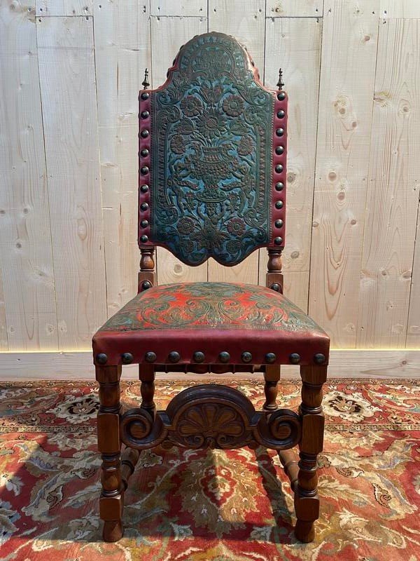Set of 4 Louis XIII chairs