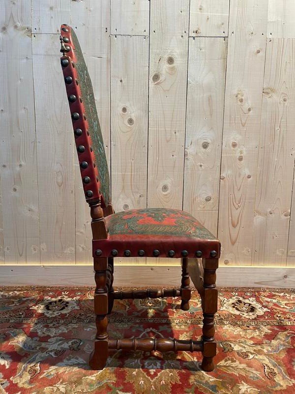 Set of 4 Louis XIII chairs