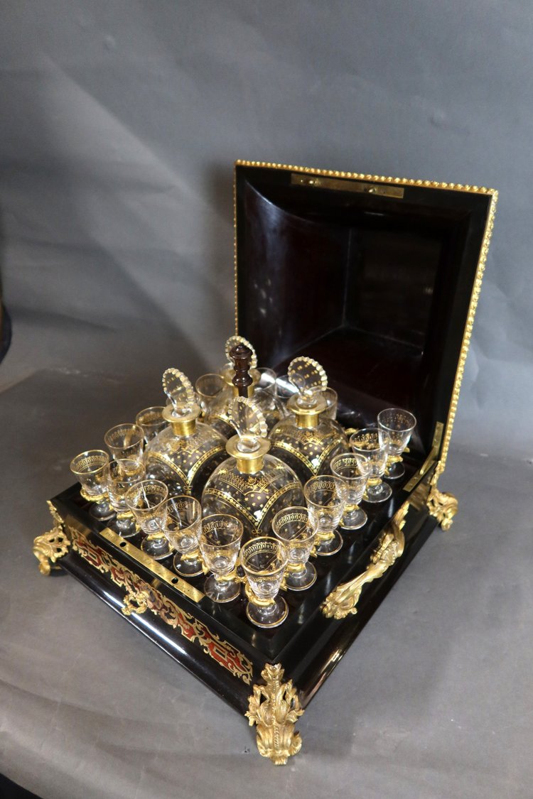 Cave à liqueurs style Boulle signée Tahan à Paris