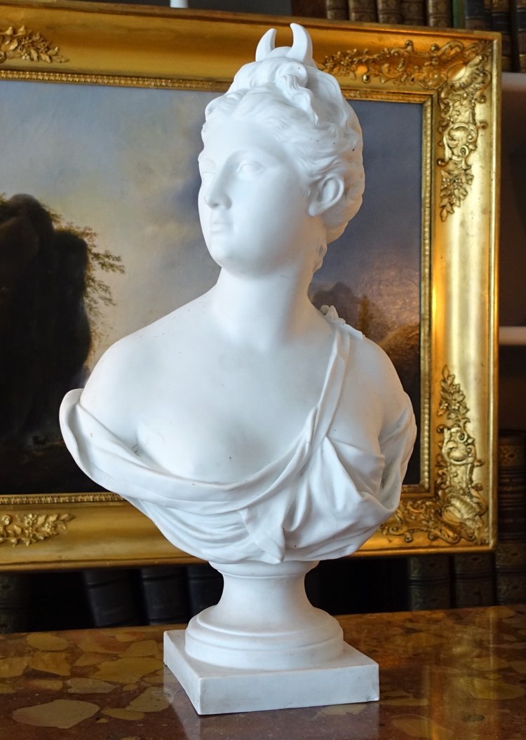 Bust of Diane de Houdon in biscuit porcelain - neoclassical decoration