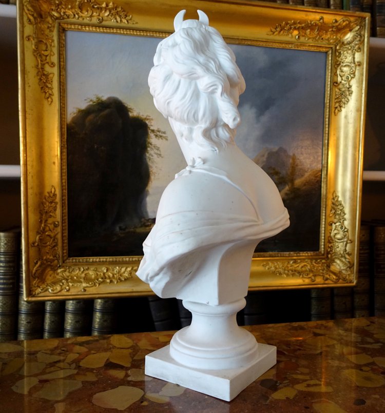Bust of Diane de Houdon in biscuit porcelain - neoclassical decoration