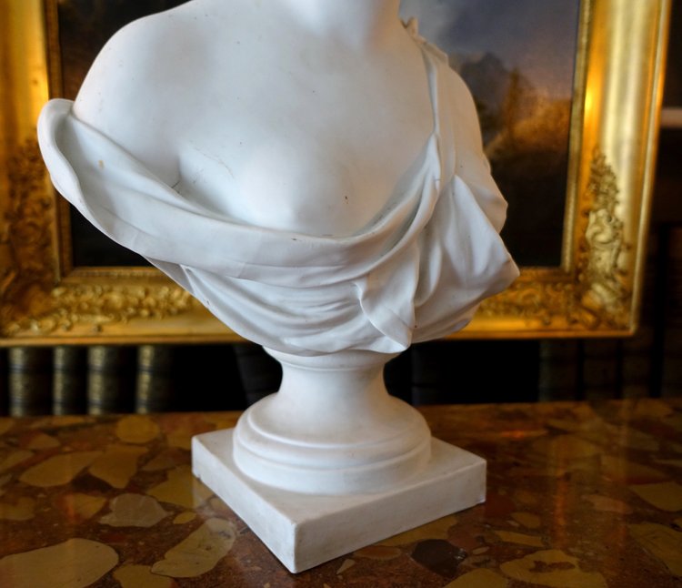 Bust of Diane de Houdon in biscuit porcelain - neoclassical decoration