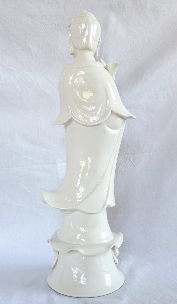 Large Guanyin statue in white Chinese porcelain - 60cm - chinoiserie decor / Chinese cabinet