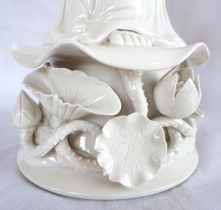 Large Guanyin statue in white Chinese porcelain - 60cm - chinoiserie decor / Chinese cabinet