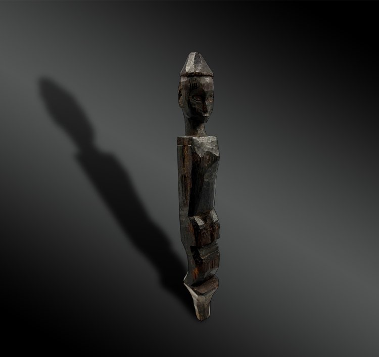 STATUETTE ANTHROPOMORPHE - Bornéo, Indonésie - Vers 1900