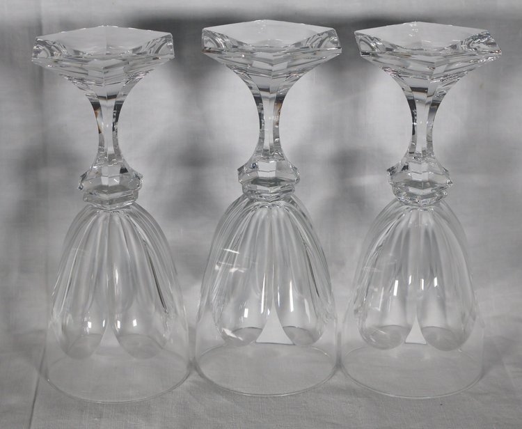Série de 11 Verres à eau modèle CHAMBORD de la cristallerie de ST LOUIS.