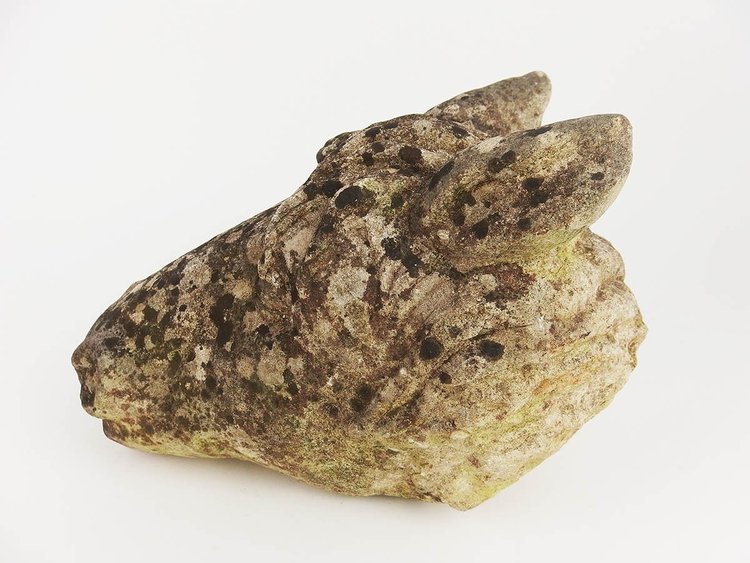 Pferdekopf aus Stein